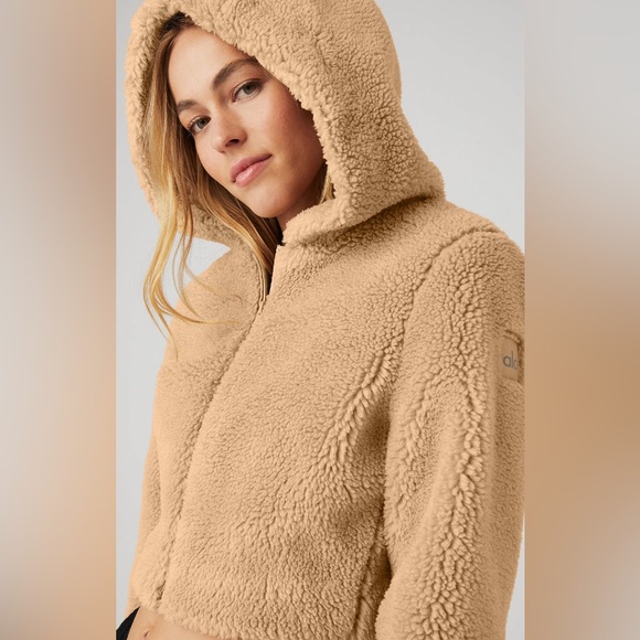 •❌SOLD❌NEW• ALO YOGA Foxy Sherpa Jacket - Picture 3 of 16